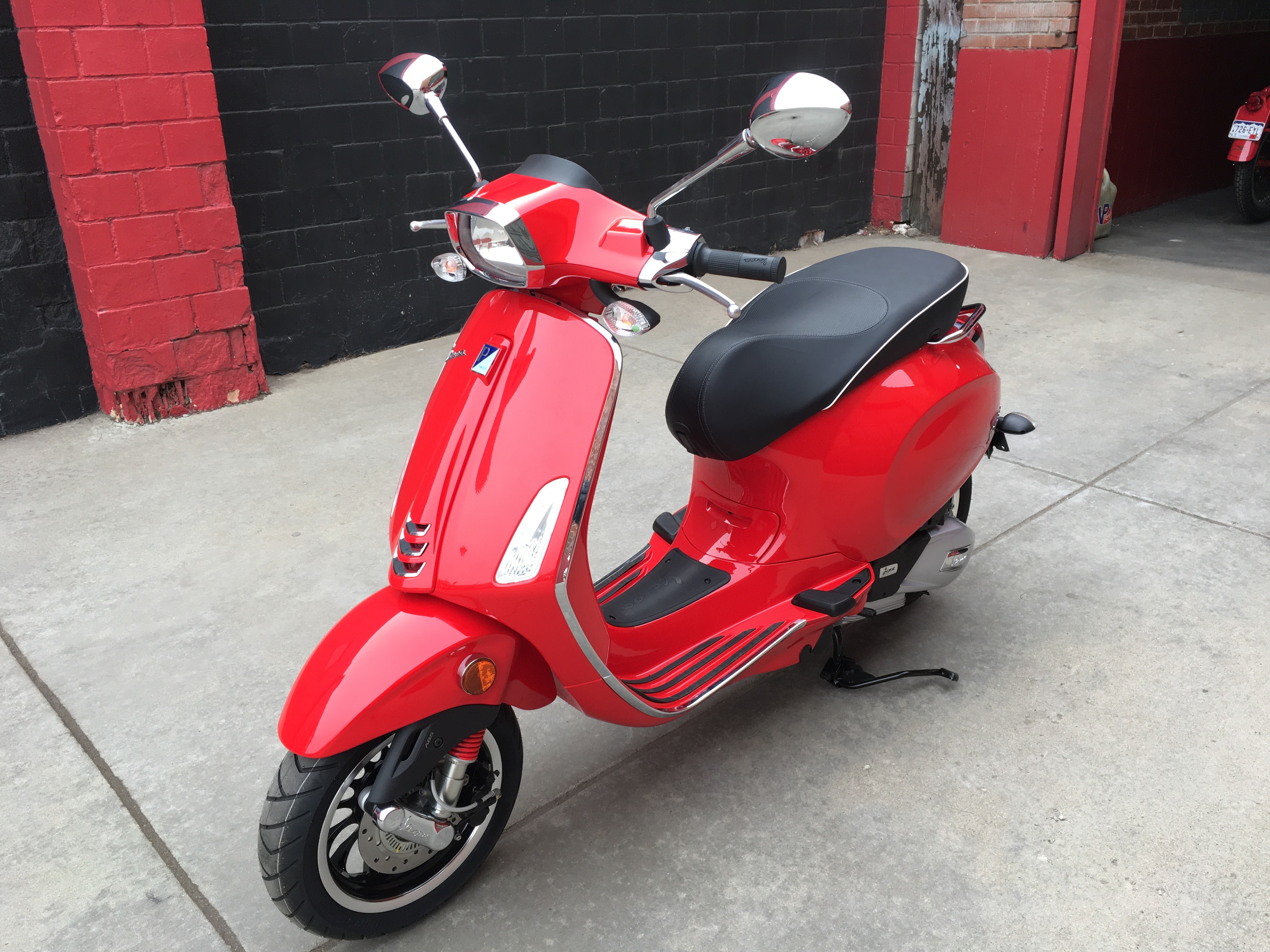 New 2019 VESPA SPRINT 150 Scooter in Denver #19V09 | Erico Motorsports