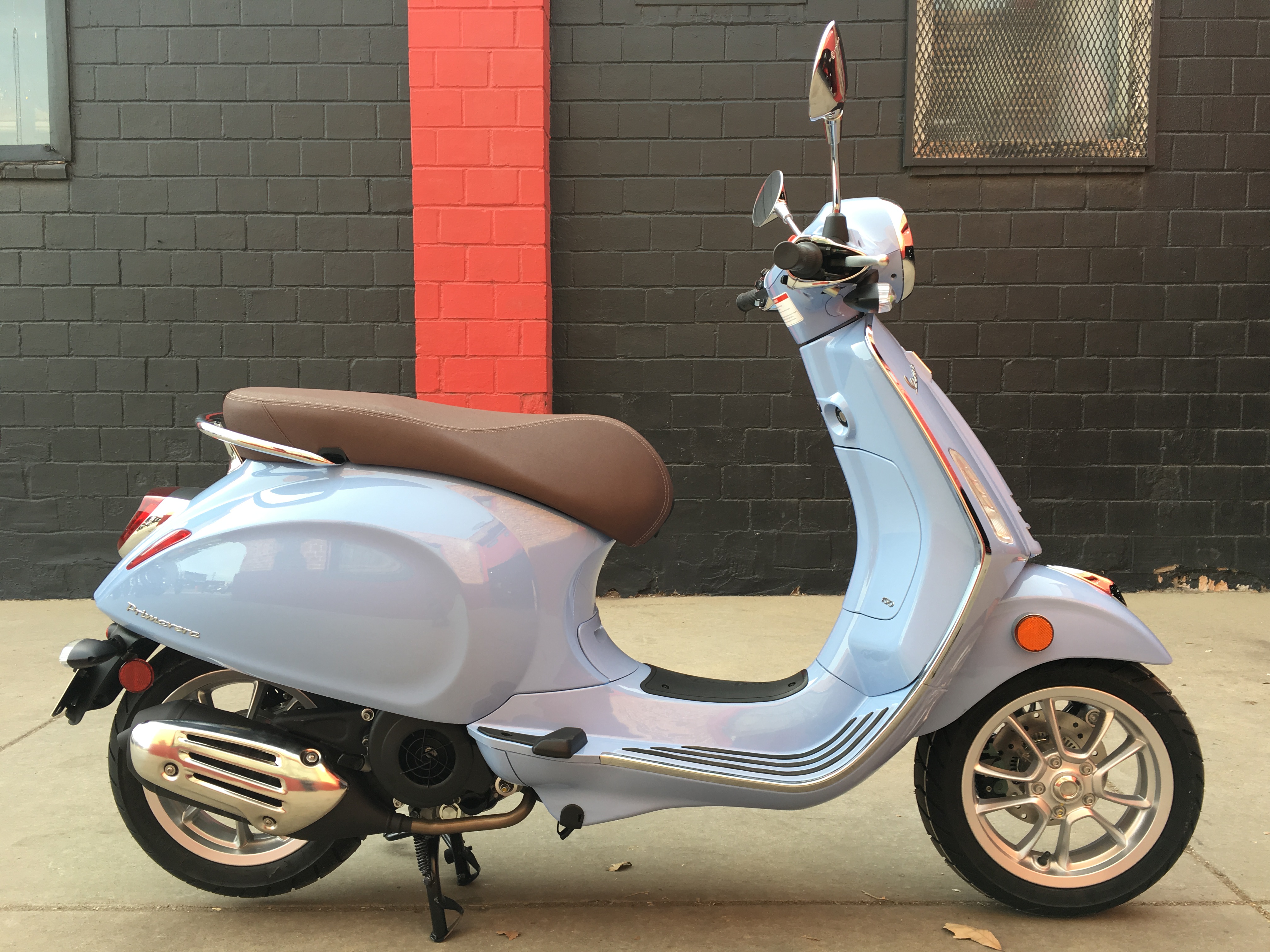 New 2019 Vespa Primavera 150 Scooter In Denver #19v05 