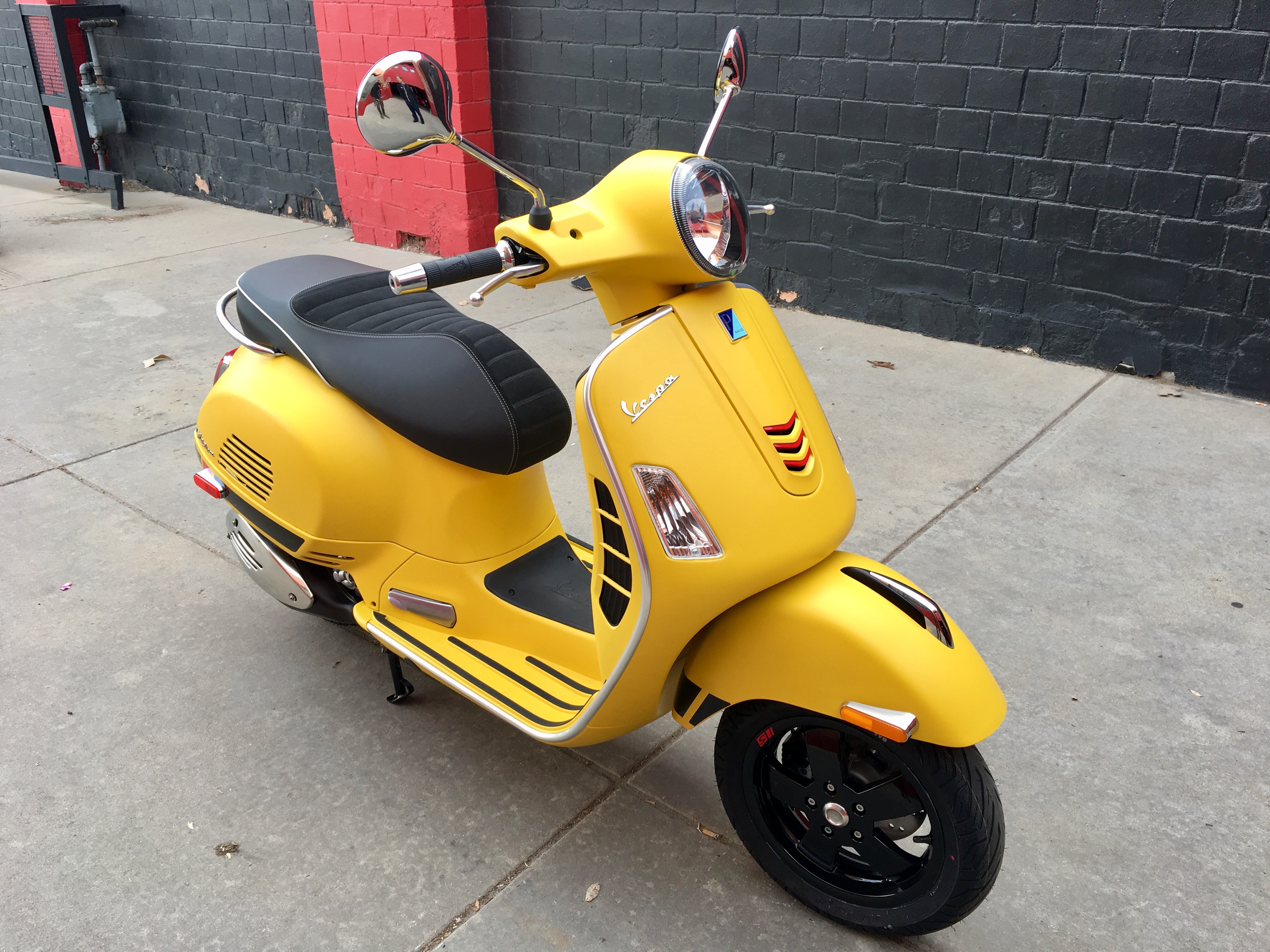 New 2022 VESPA  GTS SUPER  SPORT 300 Scooter in Denver 